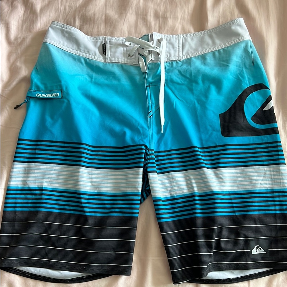 Quiksilver Blue and Black Ombré Board Shorts with Striped Design Sz 33